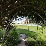 Yasmim House サグレス